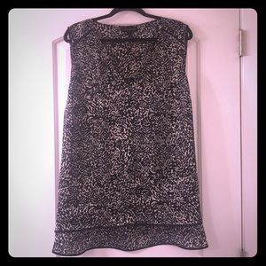 Black and white Sleeveless hi-lo Top